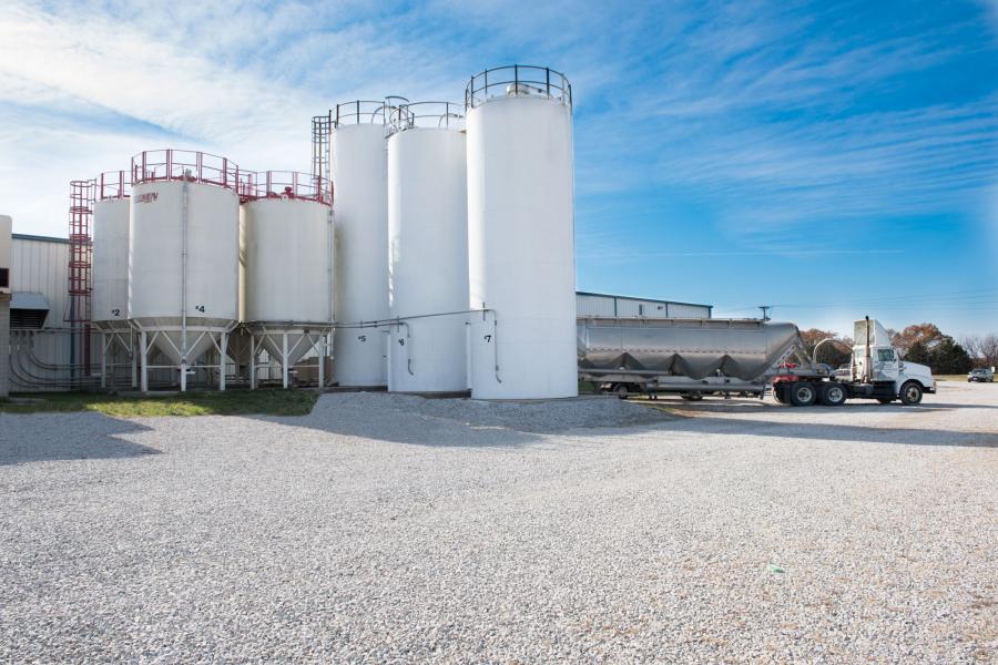 SILO/RAIL SIDING