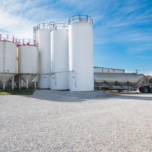 SILO/RAIL SIDING